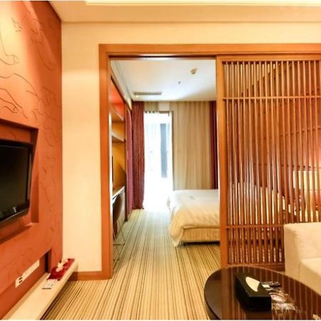 Starway Hotel Silver Чжухай Экстерьер фото