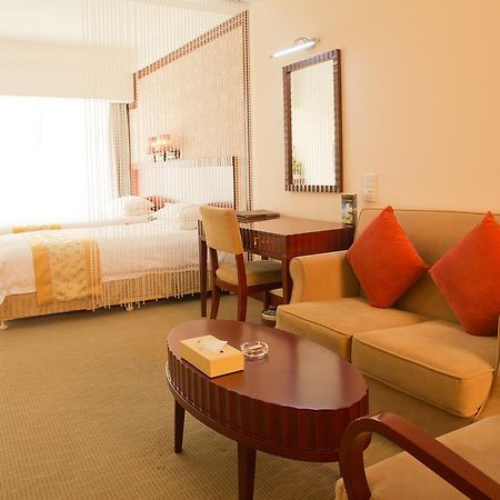 Starway Hotel Silver Чжухай Экстерьер фото