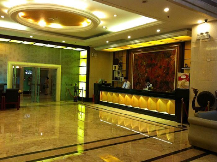 Starway Hotel Silver Чжухай Экстерьер фото